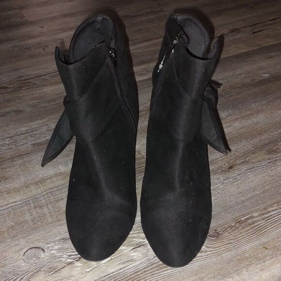 Metro 7 Knotty black side zipper black heeled ankle boot Sz 8 EUC - Picture 2 of 8